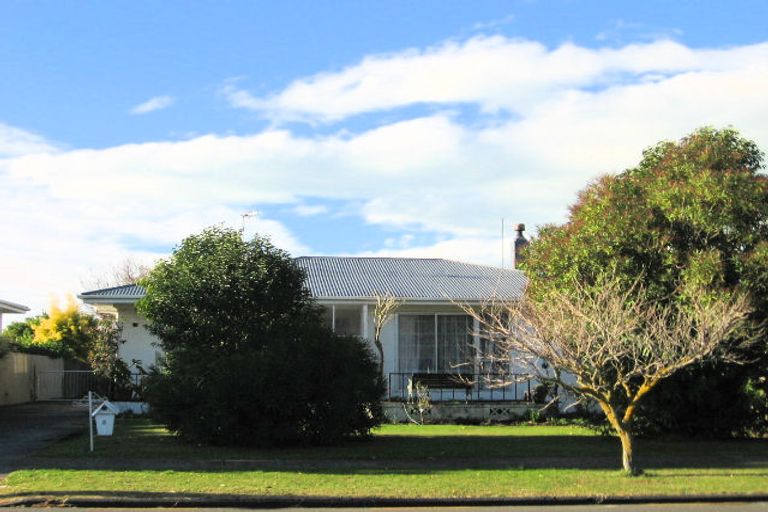 Photo of property in 8 Wycliffe Street, Onekawa, Napier, 4110