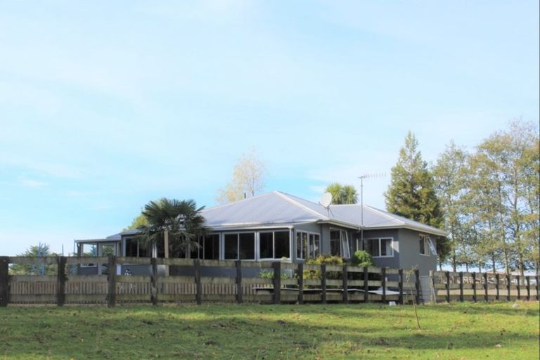 Photo of property in 175 Umutaoroa Road, Dannevirke, 4978