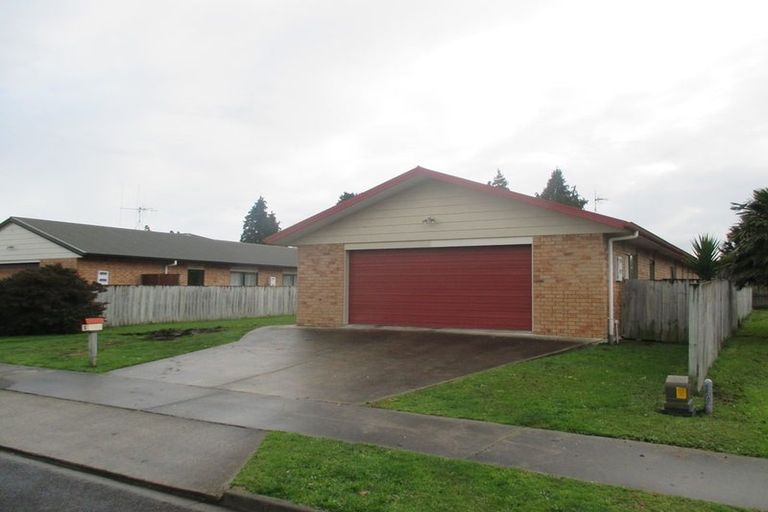 Photo of property in 6 Corsair Place, Melville, Hamilton, 3206