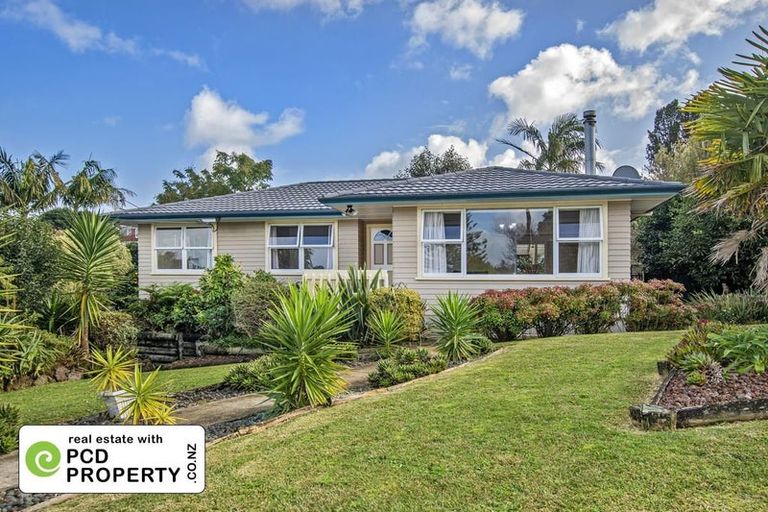 Photo of property in 6 Adams Place, Te Kamo, Whangarei, 0112