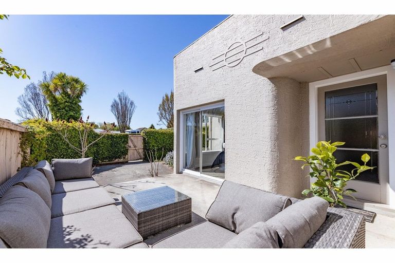 Photo of property in 81 Yaldhurst Road, Sockburn, Christchurch, 8042