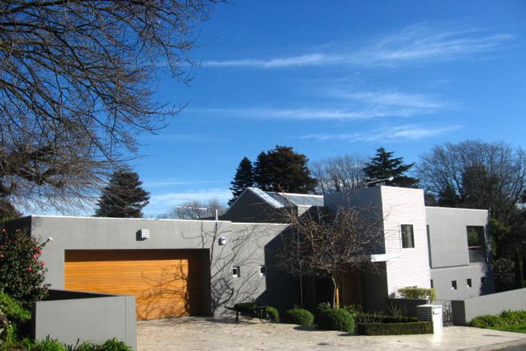 Photo of property in 2 Crichton Terrace, Cashmere, Christchurch, 8022