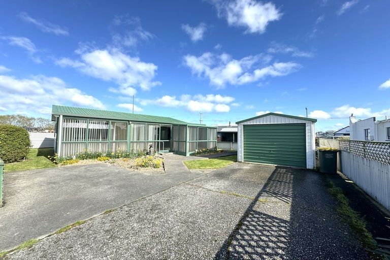 Photo of property in 50d Lanark Street, Balclutha, 9230