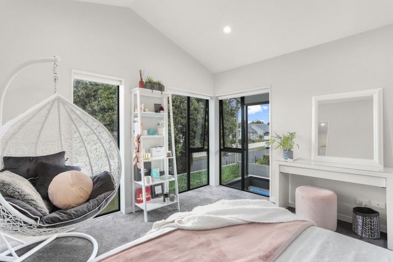 Photo of property in 25 Waimana Avenue, Northcote Point, Auckland, 0627