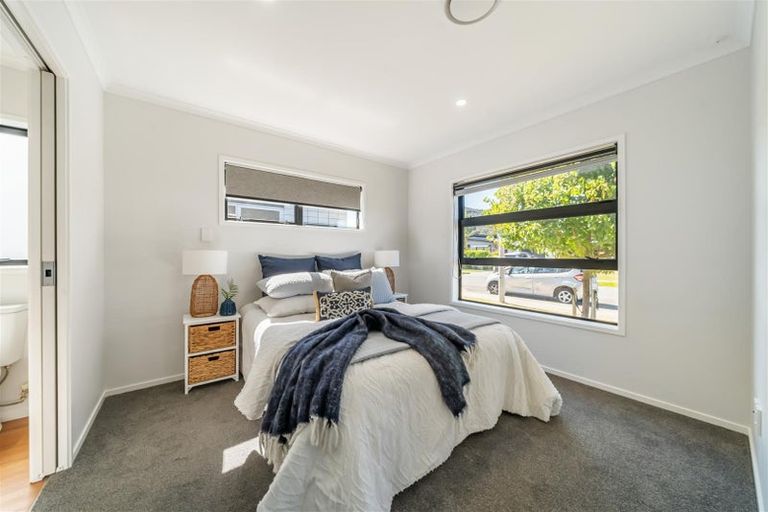 Photo of property in 34 Te Kaeaea Crescent, Wallaceville, Upper Hutt, 5018