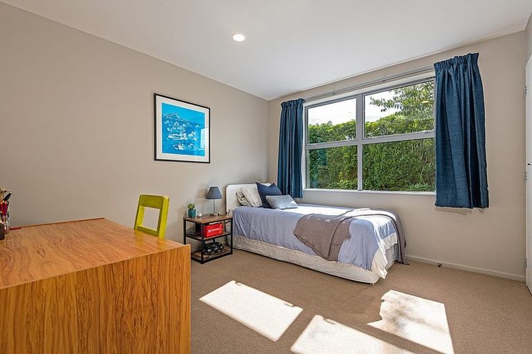 Photo of property in 38 Oram Drive, Turitea, Palmerston North, 4472