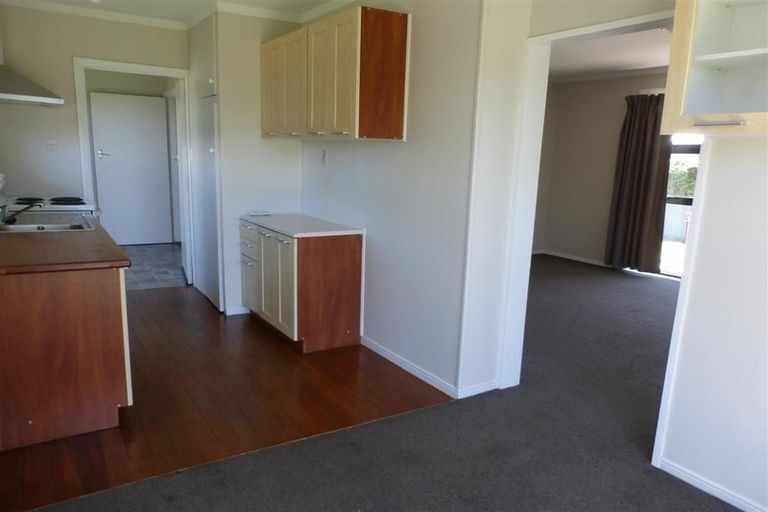 Photo of property in 61 Dickson Crescent, Hornby, Christchurch, 8042