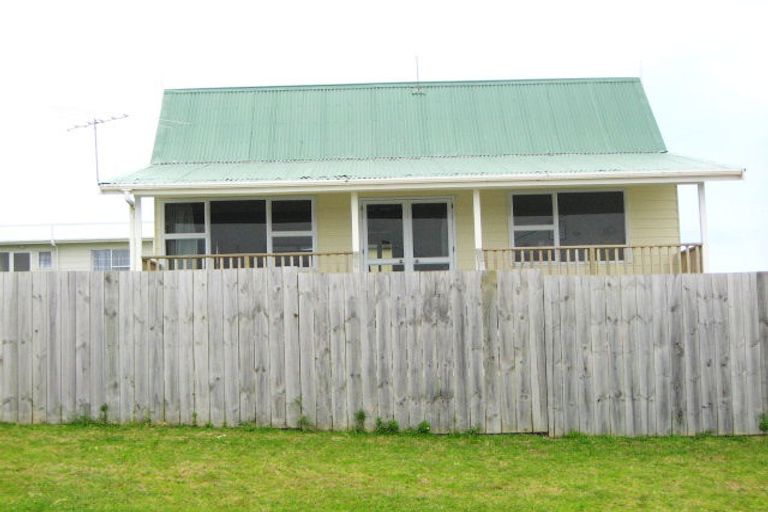 Photo of property in 1 Havilah View, Army Bay, Whangaparaoa, 0930
