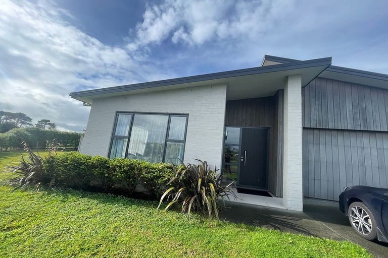 Photo of property in 25 Kahawairahi Drive, Beachlands, Auckland, 2018