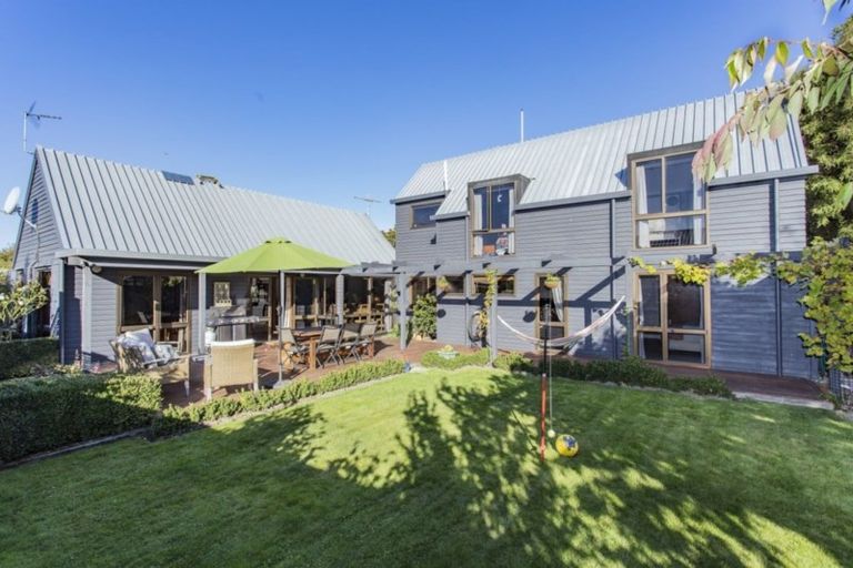Photo of property in 6 Holcroft Court, Rangiora, 7400