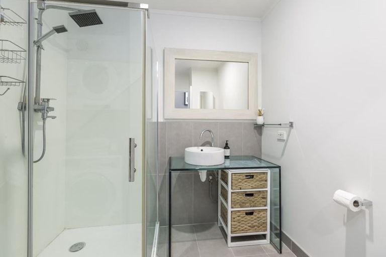 Photo of property in 222 Wade River Road, Wade Heads, Whangaparaoa, 0932