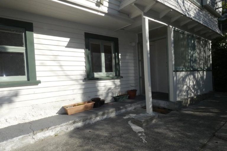 Photo of property in 2 Easdale Street, Kelburn, Wellington, 6012