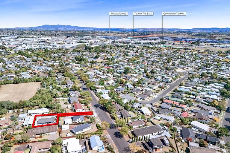 Photo of property in 25a Pohutukawa Drive, Pukete, Hamilton, 3200