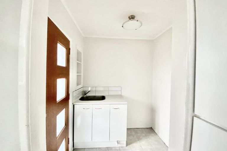 Photo of property in 73 Friesian Drive, Mangere, Auckland, 2022