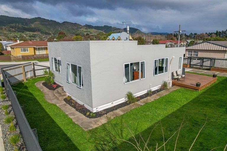 Photo of property in 46 Bateup Road, Richmond, 7020