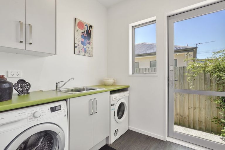 Photo of property in 8 Winton Street, St Albans, Christchurch, 8014