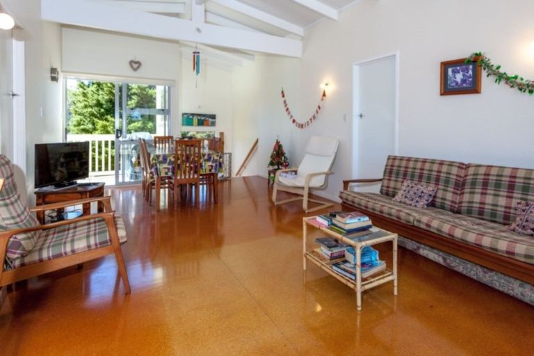 Photo of property in 63 Oyster Drive, Cooks Beach, Whitianga, 3591