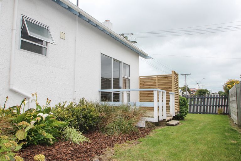 Photo of property in 6 Tweed Street, South Hill, Oamaru, 9400