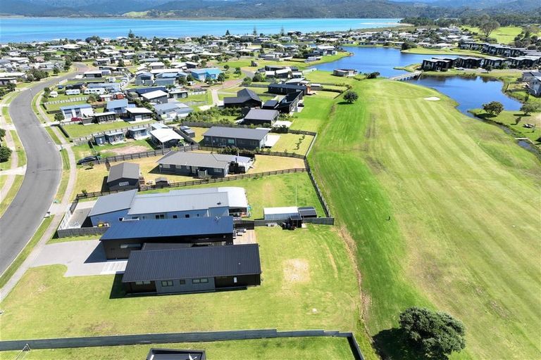 Photo of property in 139 Ngaio Drive, Matarangi, Whitianga, 3592