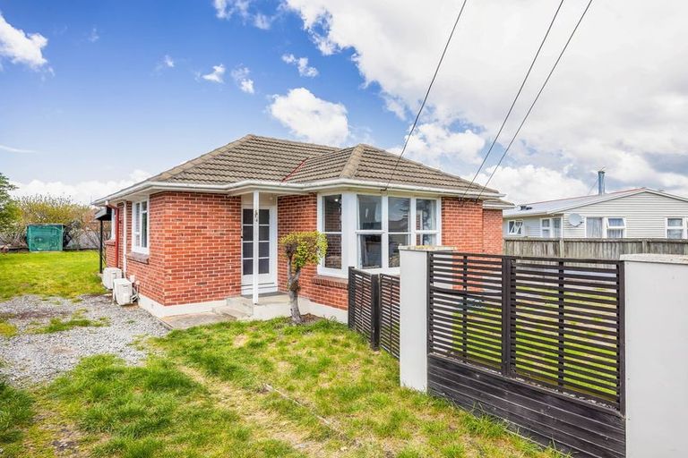 Photo of property in 28 Primrose Street, Northcote, Christchurch, 8052