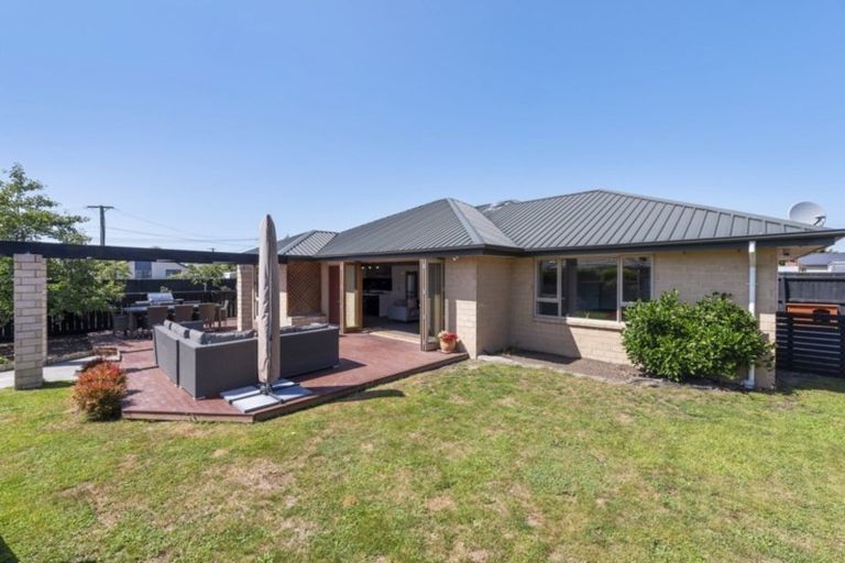 Photo of property in 11a Bassett Street, Burwood, Christchurch, 8083