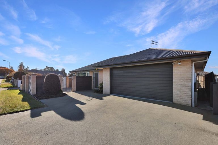 Photo of property in 21 Cox Street, Ashburton, 7700