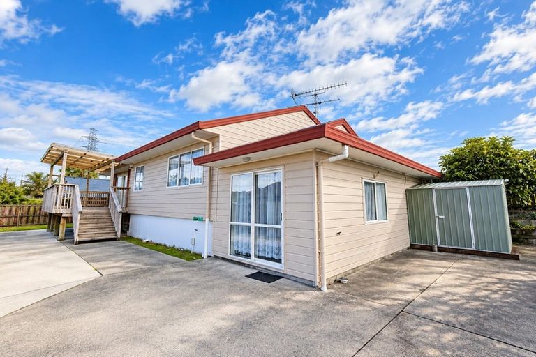 Photo of property in 2/9 Midvale Place, Burswood, Auckland, 2013
