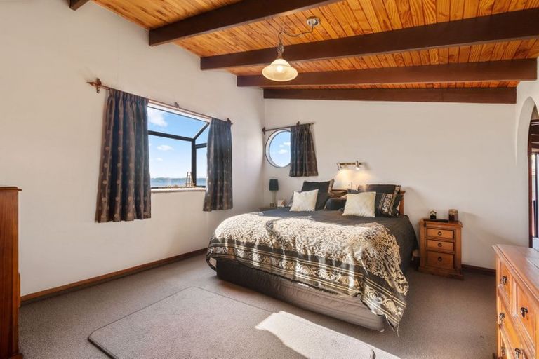 Photo of property in 5 Aries Place, Kawaha Point, Rotorua, 3010