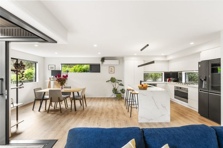 Photo of property in 10a Surville Place, Mairangi Bay, Auckland, 0630