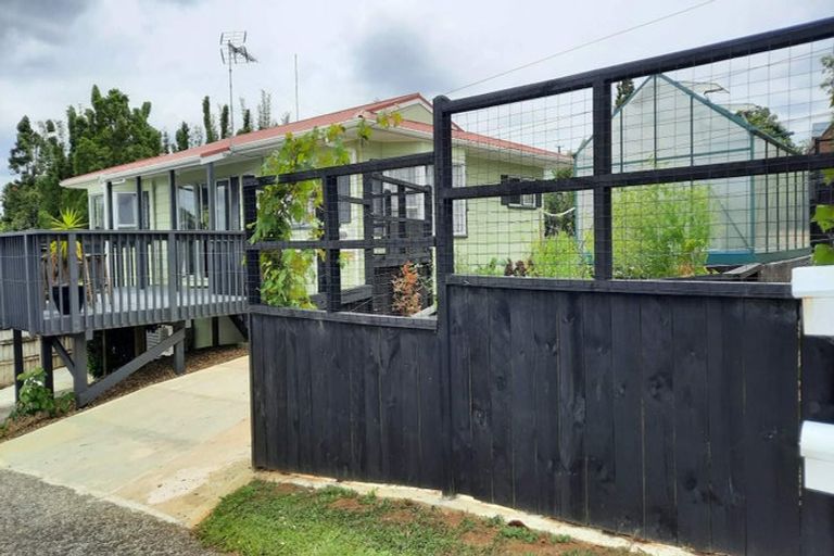 Photo of property in 6a Glover Place, Onerahi, Whangarei, 0110