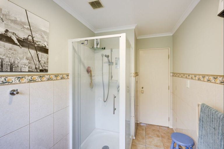 Photo of property in 76a Churchill Drive, Taradale, Napier, 4112