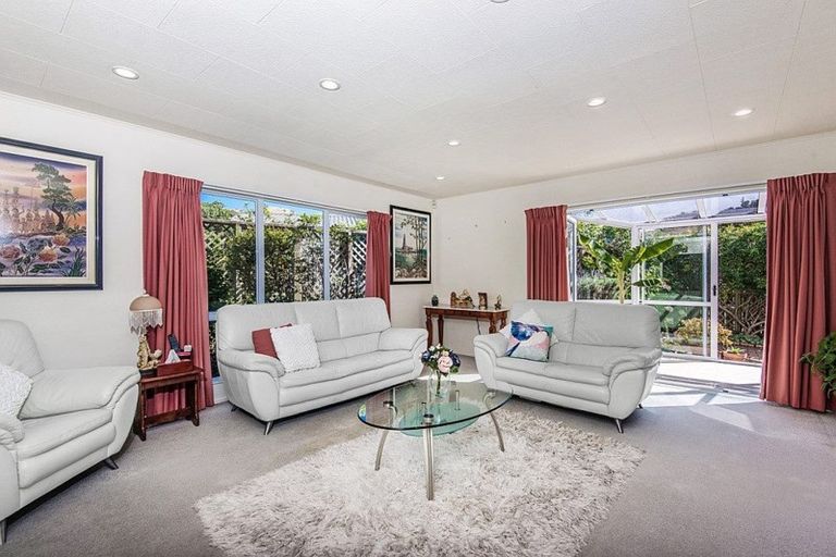 Photo of property in 8a Kipling Street, Johnsonville, Wellington, 6037