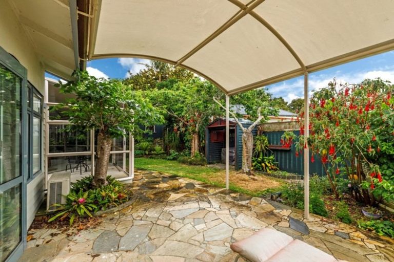 Photo of property in 18 Rush Creek Drive, Westgate, Auckland, 0614