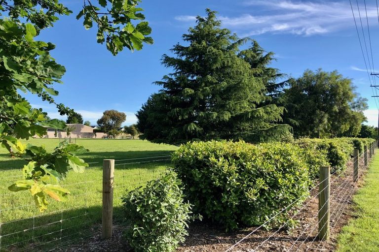 Photo of property in 53 Mclaughlins Road, Darfield, 7571