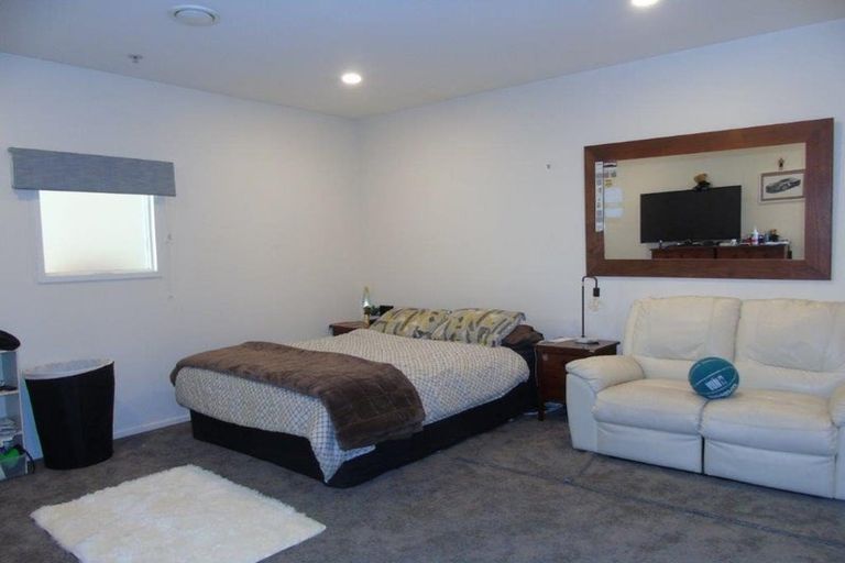 Photo of property in Stadium Garden Flats, 509/107 Thorndon Quay, Pipitea, Wellington, 6011