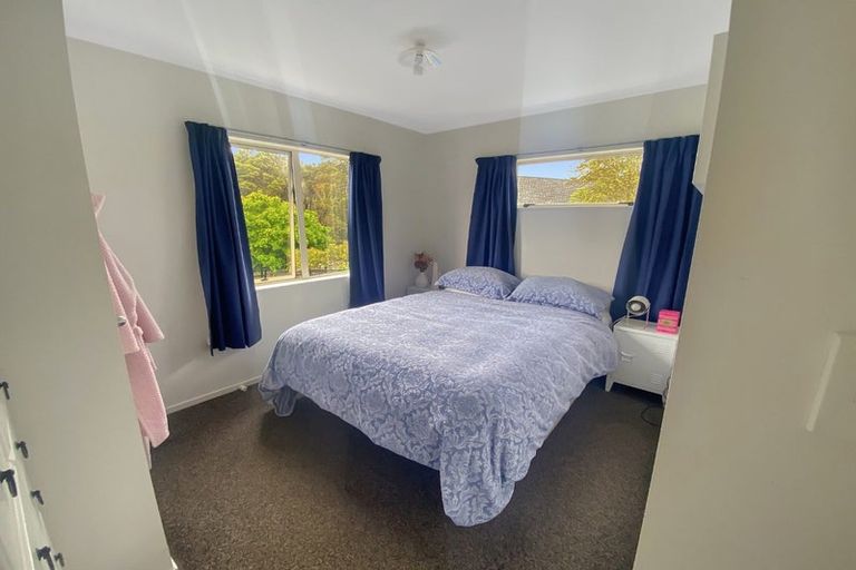 Photo of property in 66 Spinella Drive, Bayview, Auckland, 0629