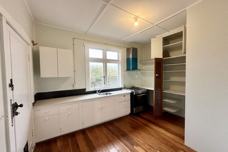 Photo of property in 550 Adelaide Road, Berhampore, Wellington, 6023