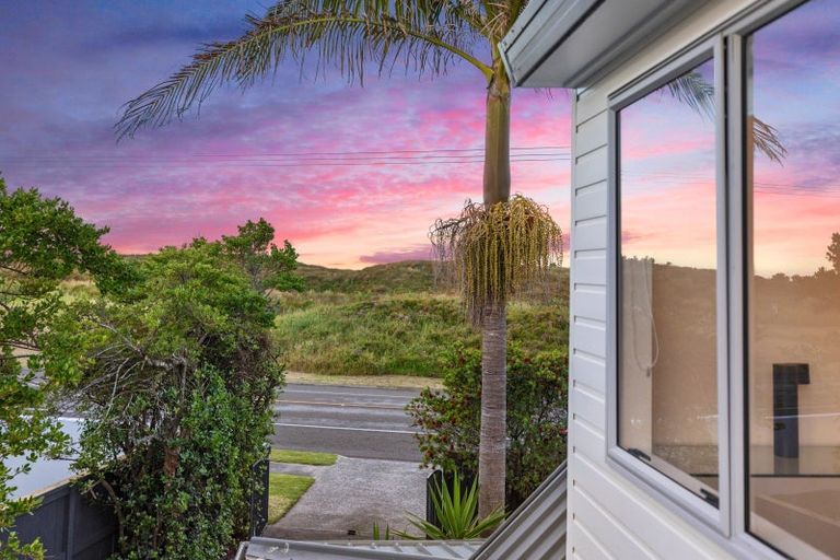 Photo of property in 338 Papamoa Beach Road, Papamoa Beach, Papamoa, 3118