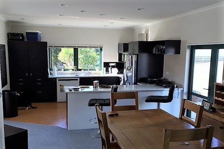 Photo of property in 21 Collings Drive, Lucas Heights, Albany, 0793