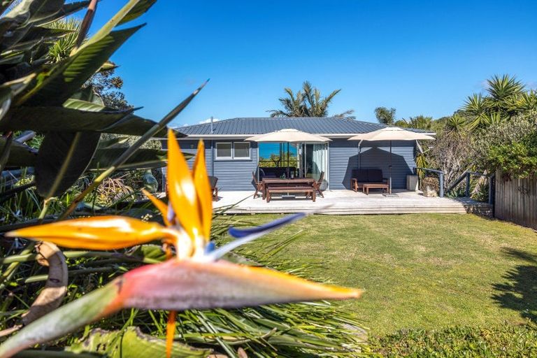 Photo of property in 7 Tetley Road, Surfdale, Waiheke Island, 1081