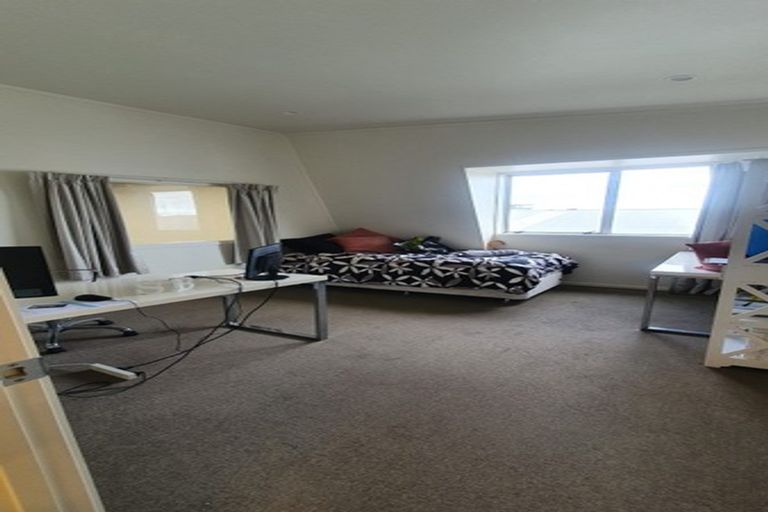 Photo of property in 2/7 Spring Street, Papatoetoe, Auckland, 2025