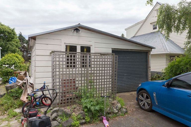 Photo of property in 11 Edward Street, Dannevirke, 4930