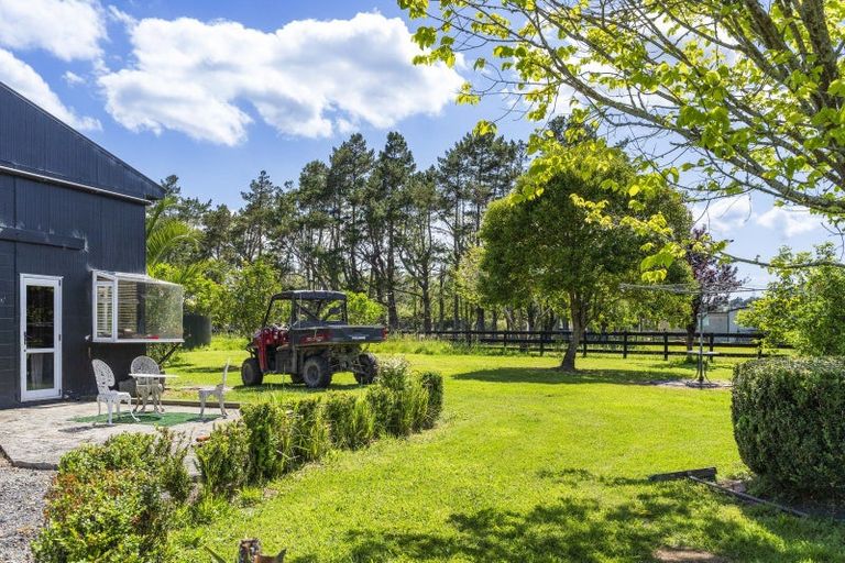 Photo of property in 74 Brookvale Lane, Taupaki, 0782