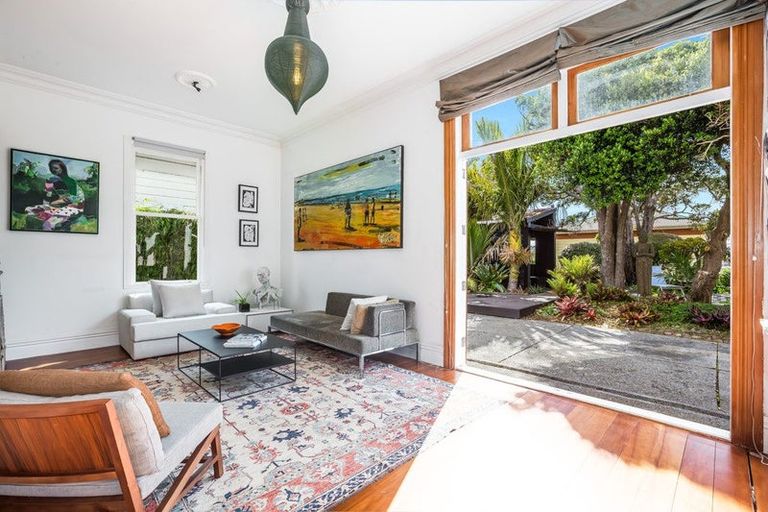 Photo of property in 165 Hanson Street, Newtown, Wellington, 6021