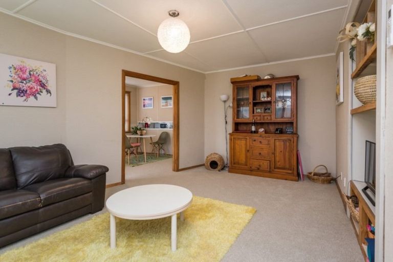 Photo of property in 10 Paddington Street, Northcote, Christchurch, 8052