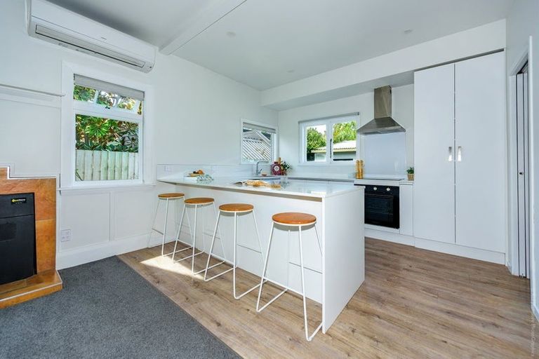 Photo of property in 44 Centaurus Road, Cashmere, Christchurch, 8022