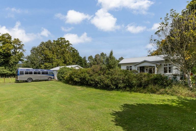 Photo of property in 208 Roslyn Road, Levin, 5510