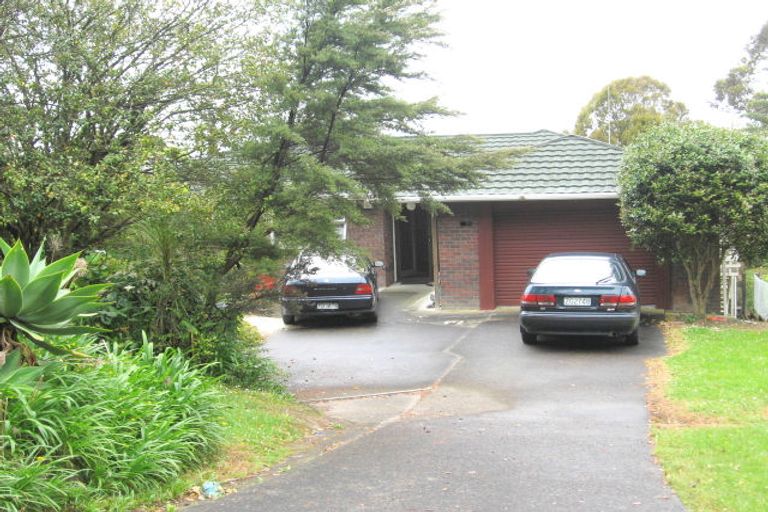 Photo of property in 535 Glenfield Road, Glenfield, Auckland, 0629