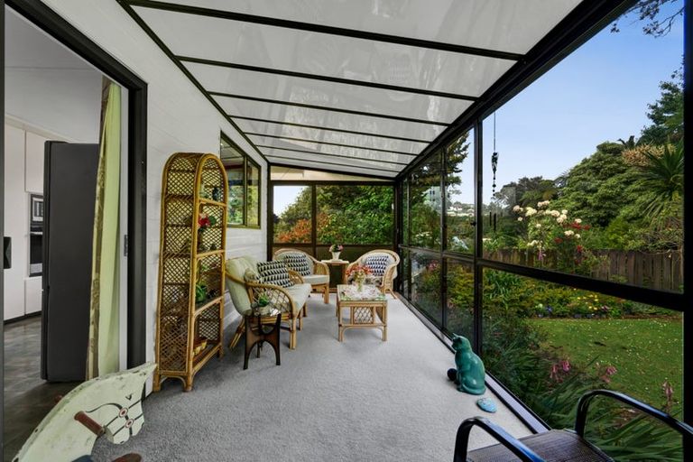 Photo of property in 29b Thames Street, Welbourn, New Plymouth, 4310