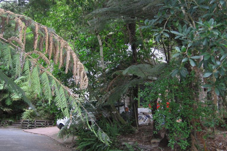 Photo of property in 26 Pluto Place, Beach Haven, Auckland, 0626